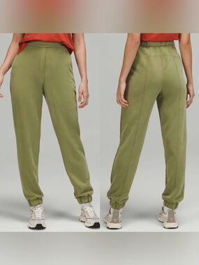 Lululemon Softstreme Relaxed High Rise Pant Bronze Green Size 4